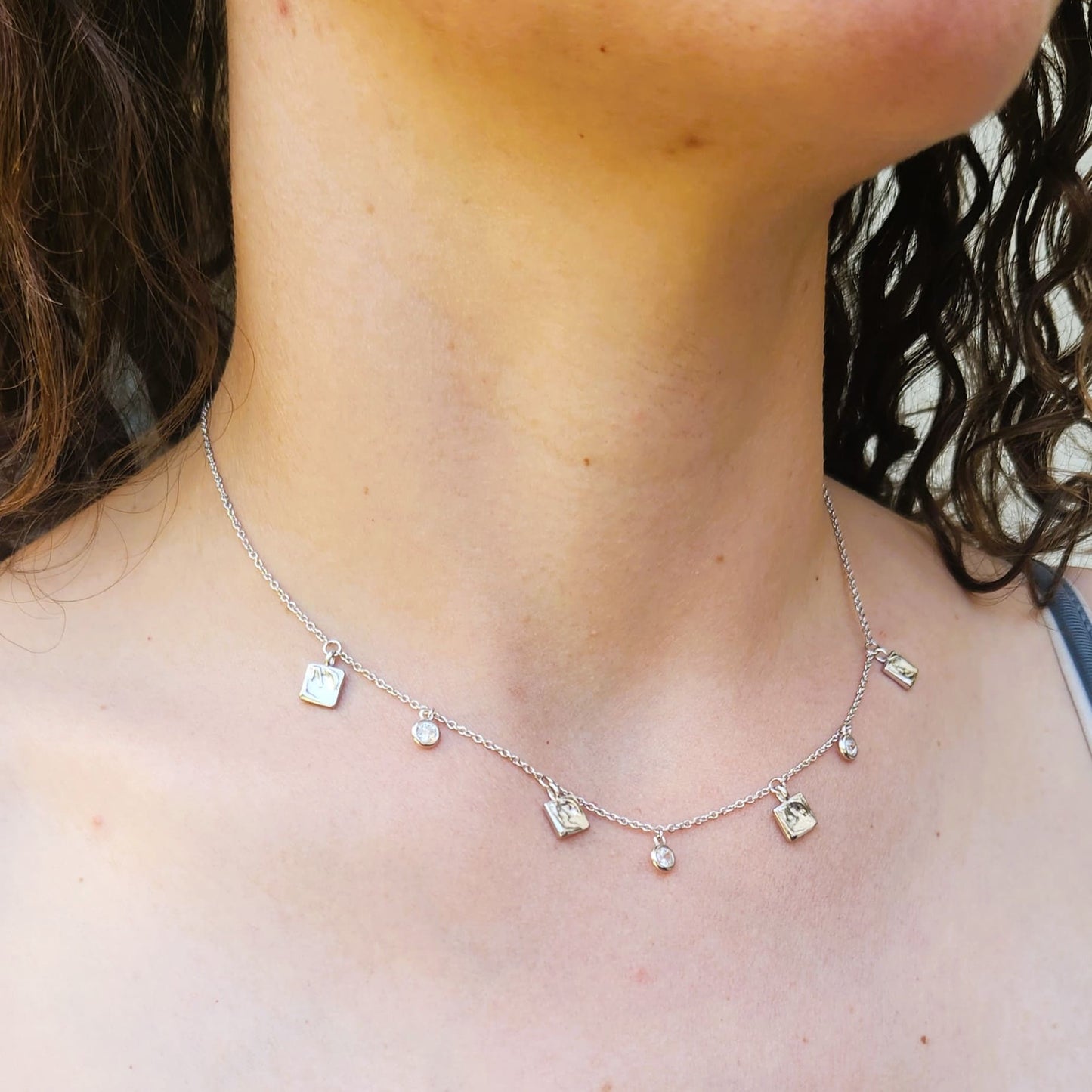 Collar Dijes de Cubo y Cristales, Plata 925